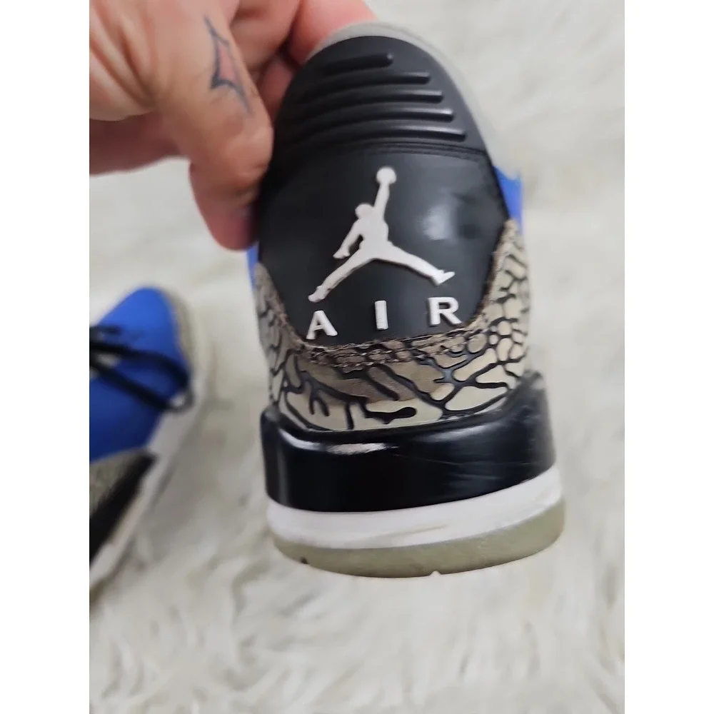 Size 9 - Jordan 3 Retro Varsity Royal 2020 Mens Shoes Blue